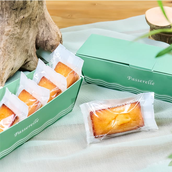 しっとりとした食感香り立つバター・アーモンドの風味